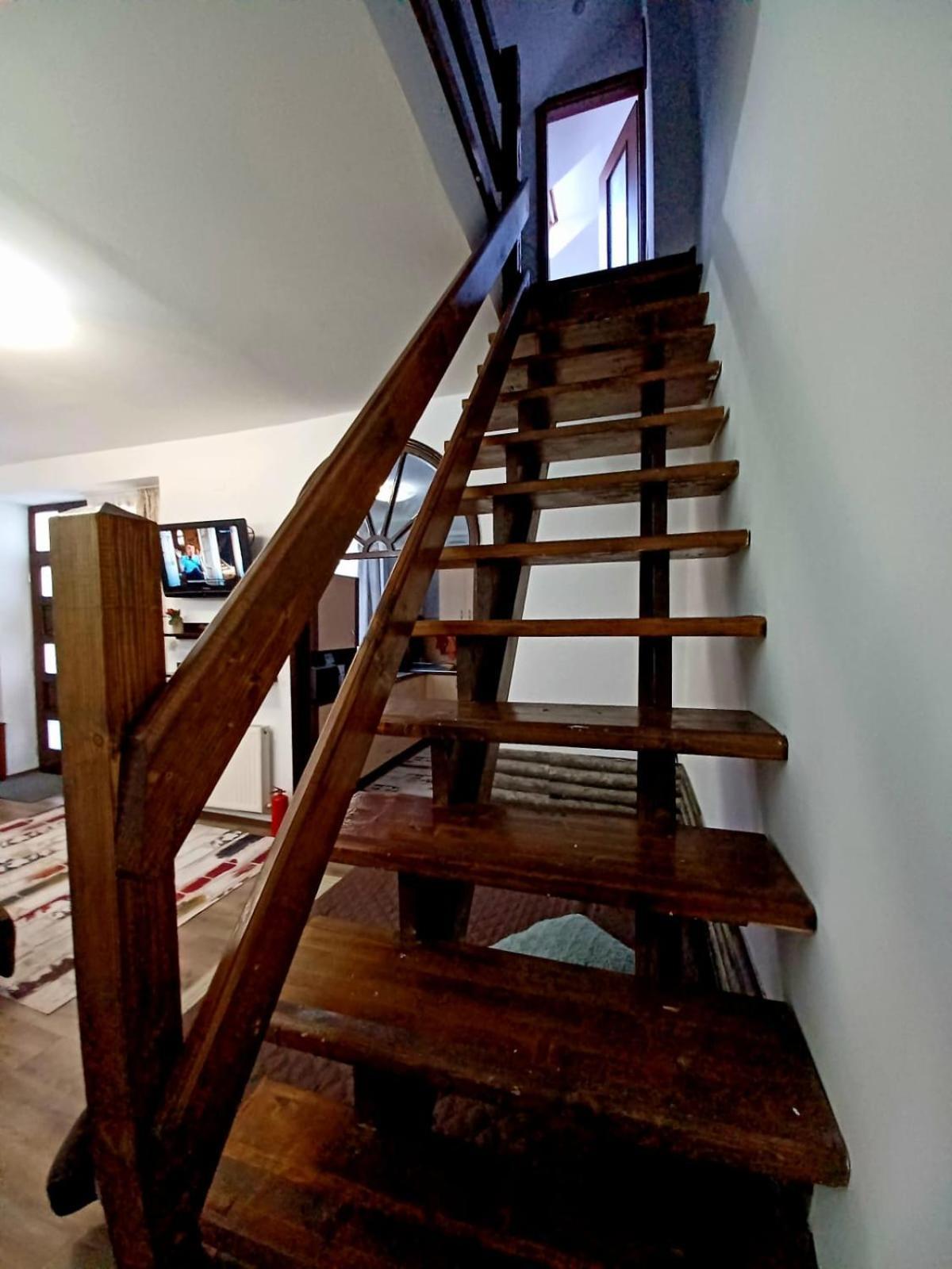 Lovely Central Apartment Брашов Экстерьер фото